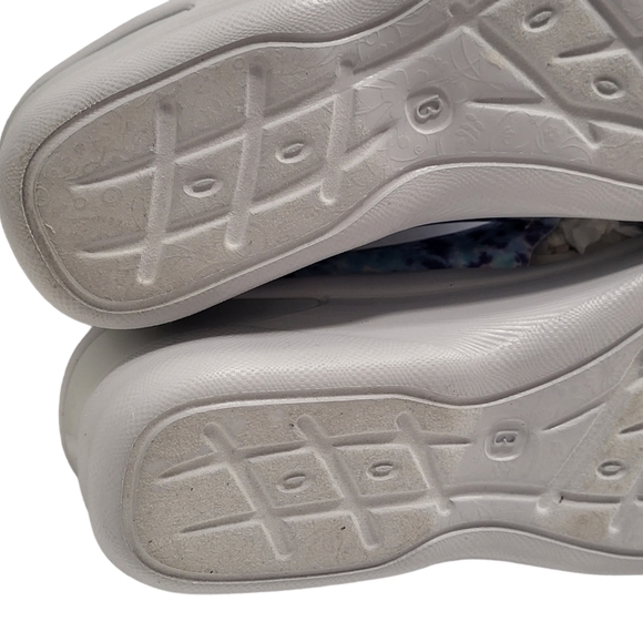 Bzees Women's Sahara Washable Slide Wedge Sandal Size 9(Medium) - Picture 7 of 9